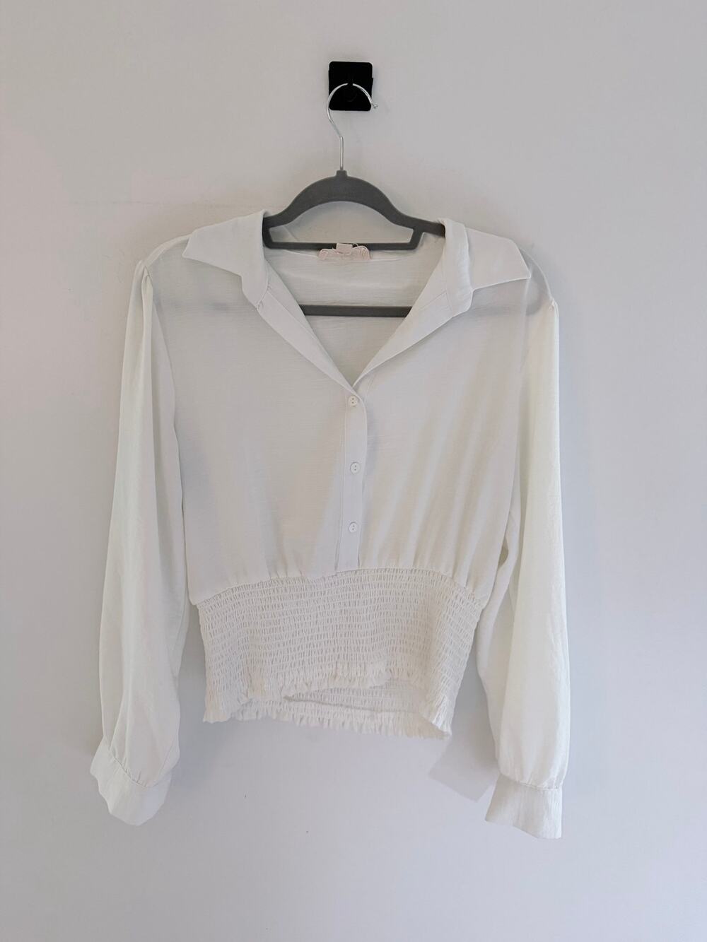 No Frills White Long-Sleeve Smocked Elastic Waist Button-Down Blouse-Size XL
